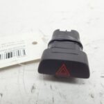 BOUTON DE WARNING FOCUS Ford 2006