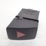 BOUTON DE WARNING RIO KIA 2011