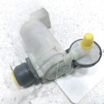 POMPE LAVE-GLACE AV X-TRAIL NISSAN 2009